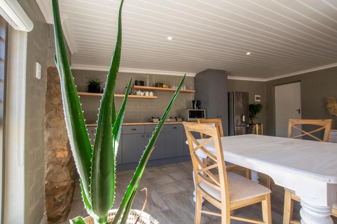 Desert Wind Private Guest&Game Farm Montagu Exterior foto